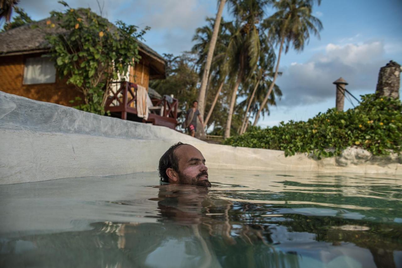 Simeulue Surflodges Lasikin Экстерьер фото